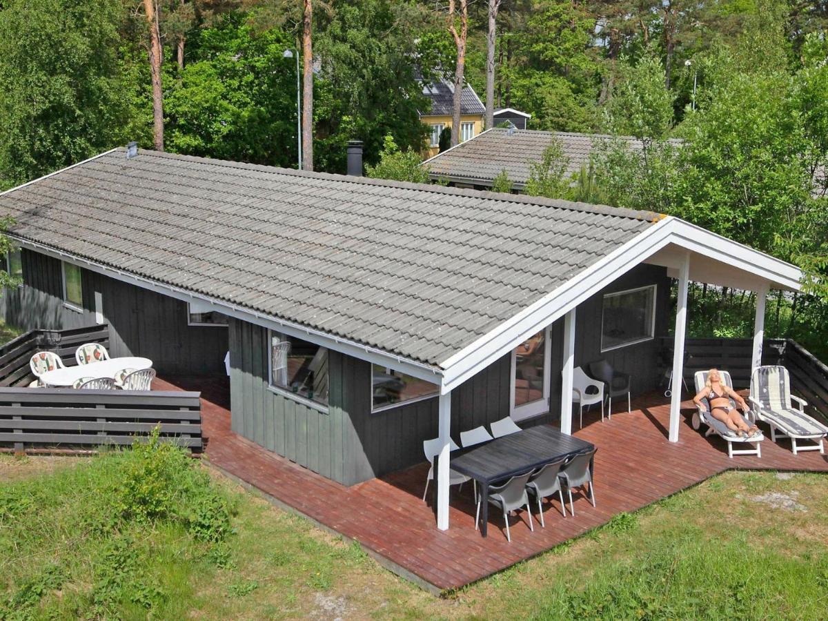 8 Person Holiday Home In Nex Snogebaek Екстер'єр фото