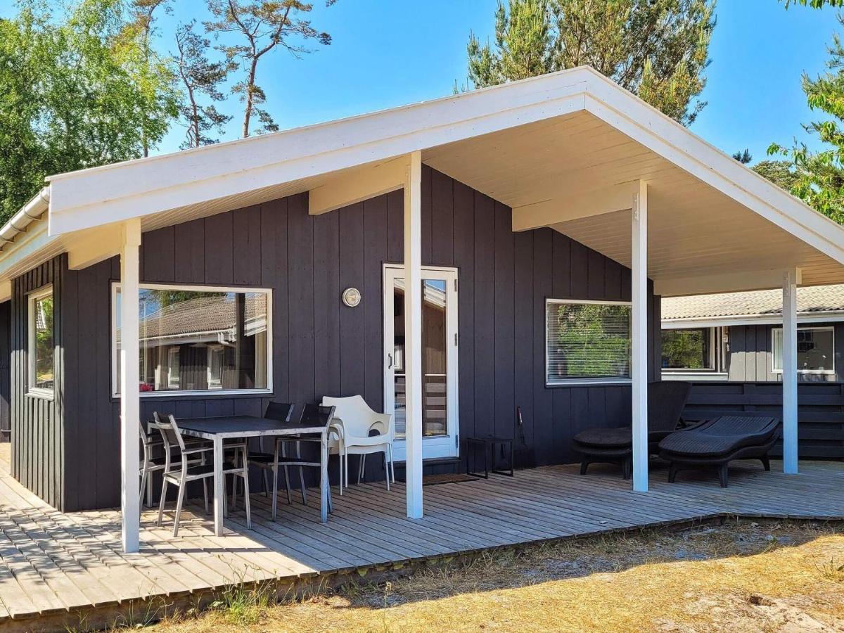 8 Person Holiday Home In Nex Snogebaek Екстер'єр фото