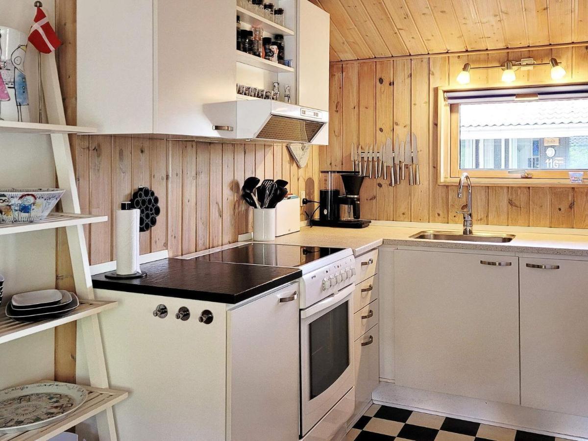 8 Person Holiday Home In Nex Snogebaek Екстер'єр фото